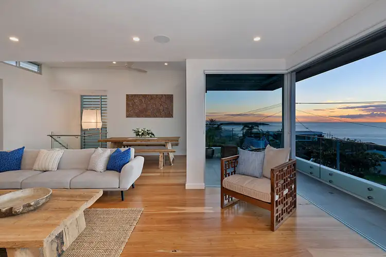 10 Ian Avenue, North Curl Curl NSW 2099