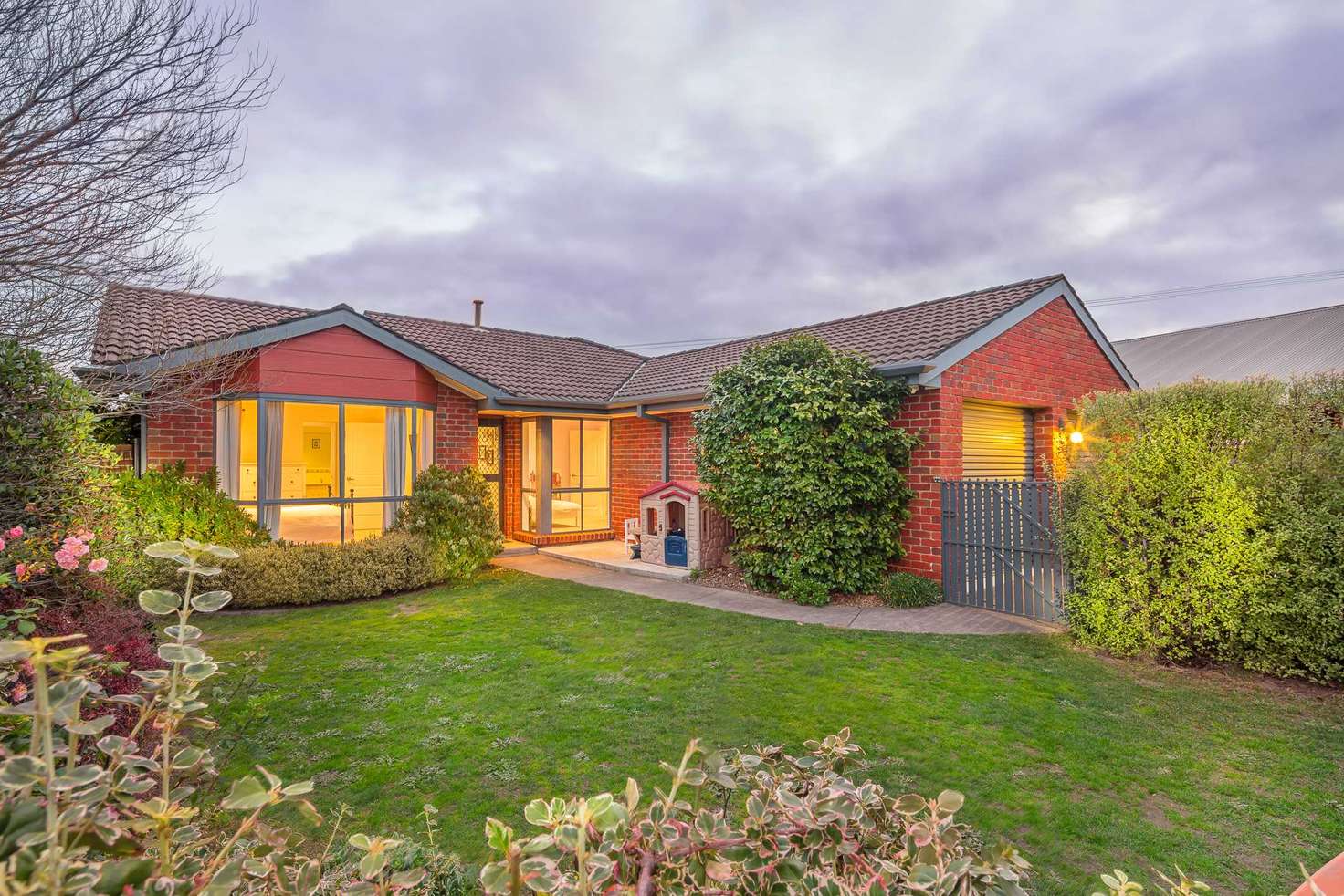 Main view of Homely house listing, 15 Leerama Court, Black Hill VIC 3350