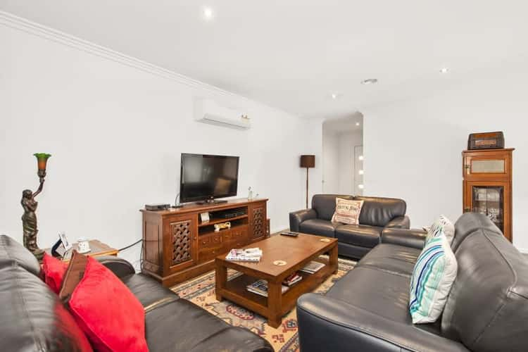 Fifth view of Homely townhouse listing, 2/11 Cardigan Avenue, Alfredton VIC 3350