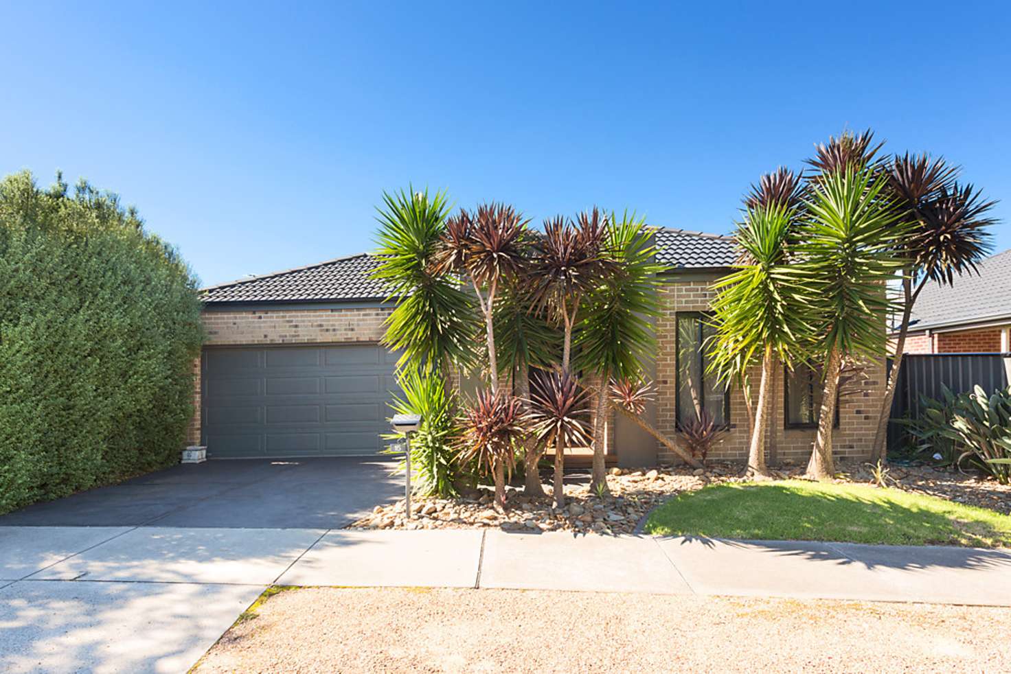 Main view of Homely house listing, 15 Poole Street, Craigieburn VIC 3064