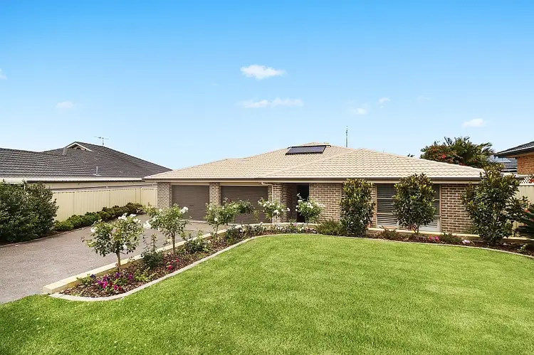 25 Watanga Crescent, Wyee Point NSW 2259