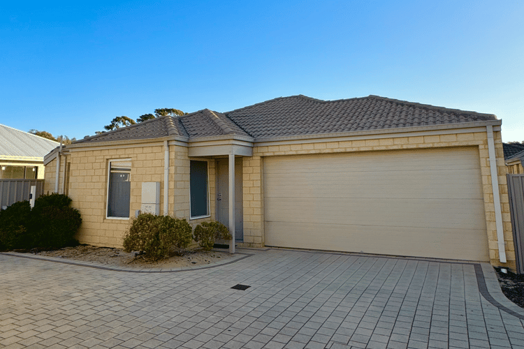 8/6 Adams Court, Kelmscott WA 6111