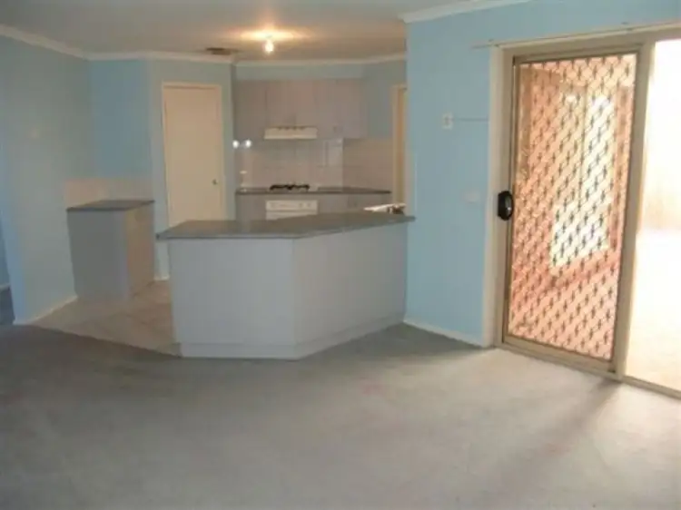 Fifth view of Homely house listing, 6 Rutman Close, Werribee VIC 3030