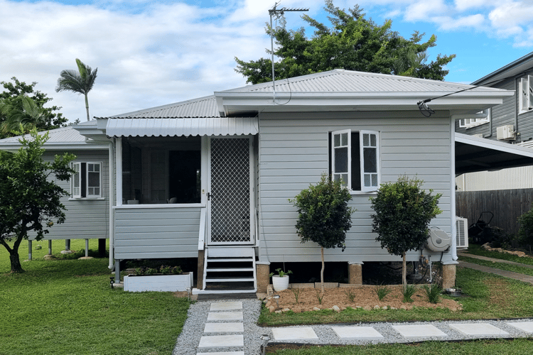 17 Stanton Street, Belgian Gardens QLD 4810