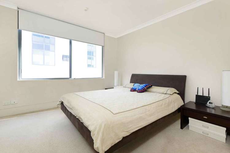 Third view of Homely unit listing, 707/37-39 Mclaren Street, North Sydney NSW 2060
