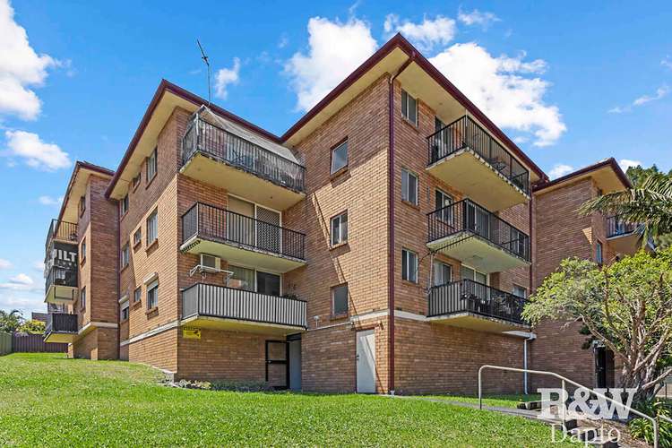 2/6 Eyre place, Warrawong NSW 2502