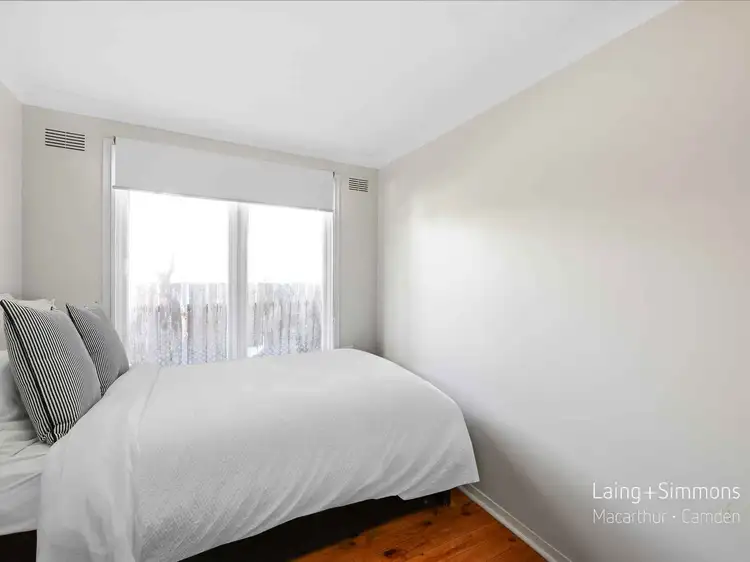 Sixth view of Homely house listing, 8 Gossamer Place, Macquarie Fields NSW 2564