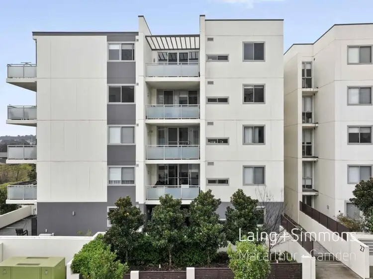 27 Rebecca Street