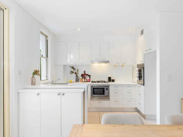Third view of Homely apartment listing, 2/183 Sailors Bay Road, Northbridge NSW 2063