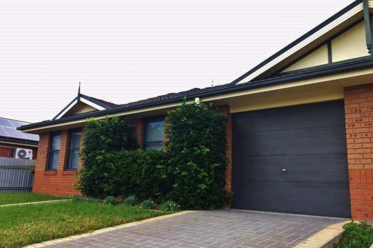 Main view of Homely semiDetached listing, 1/16 Thomas Street, Branxton NSW 2335