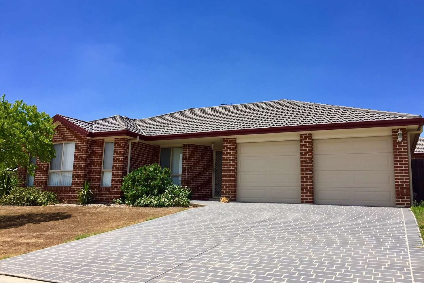 Main view of Homely townhouse listing, 2/5 Trellis Court, Branxton NSW 2335