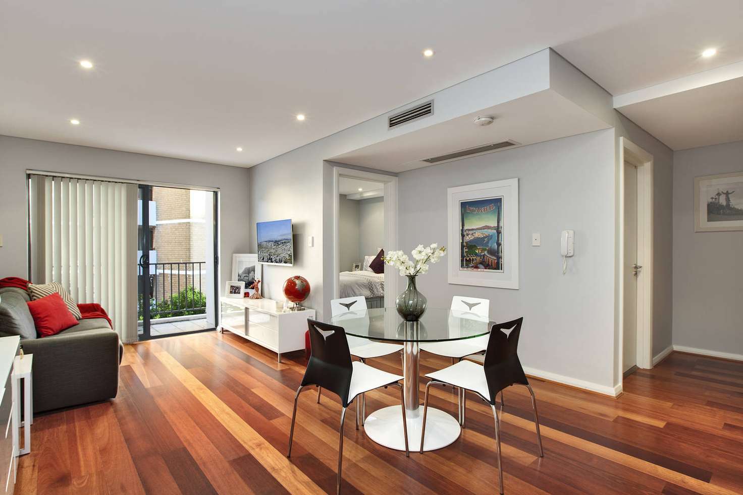 Main view of Homely unit listing, 18/38-40 Sinclair Street, Wollstonecraft NSW 2065