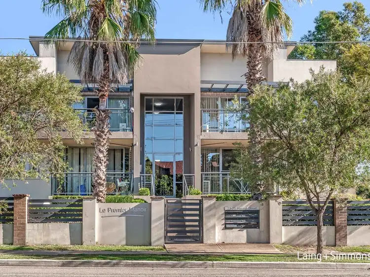 23-25 Hassall Street