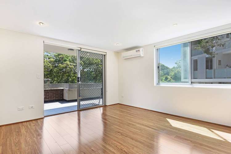 Third view of Homely apartment listing, 2/33 Hampden Road, Artarmon NSW 2064