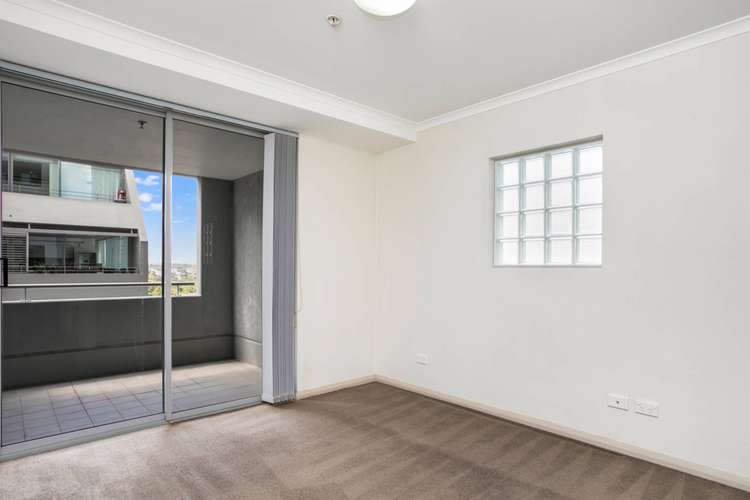 Fifth view of Homely unit listing, 704/2-4 Atchison Street, St Leonards NSW 2065