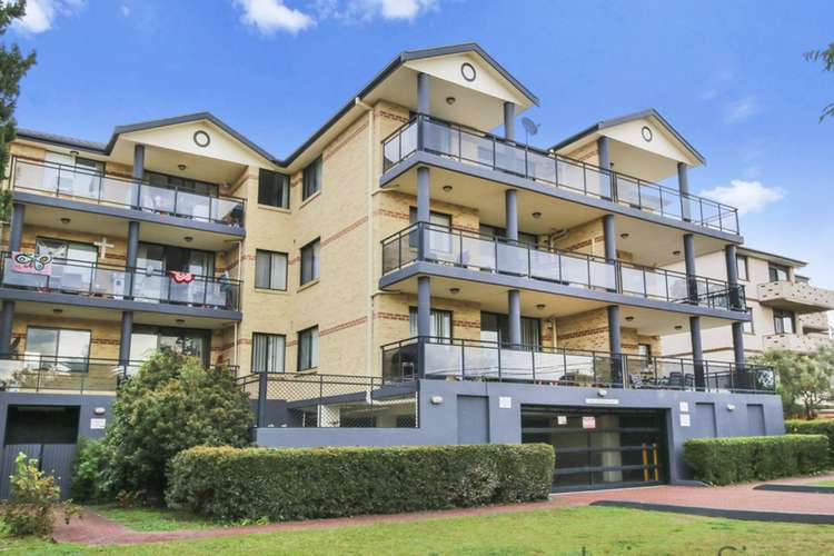 Main view of Homely unit listing, 15/41-43 KENYON STREET, Fairfield NSW 2165