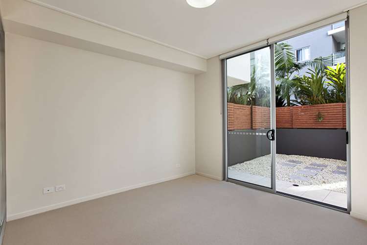 Fourth view of Homely unit listing, 5301/1 Nield Avenue, Greenwich NSW 2065