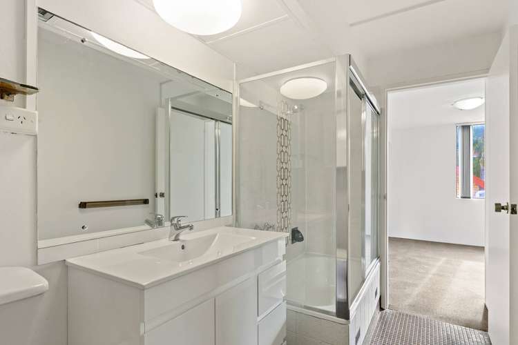 Fifth view of Homely apartment listing, 2/103 Victoria Street, Potts Point NSW 2011
