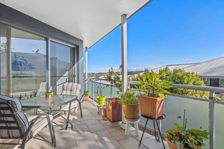 Main view of Homely unit listing, 15/8-10 Shackel Ave, Brookvale NSW 2100