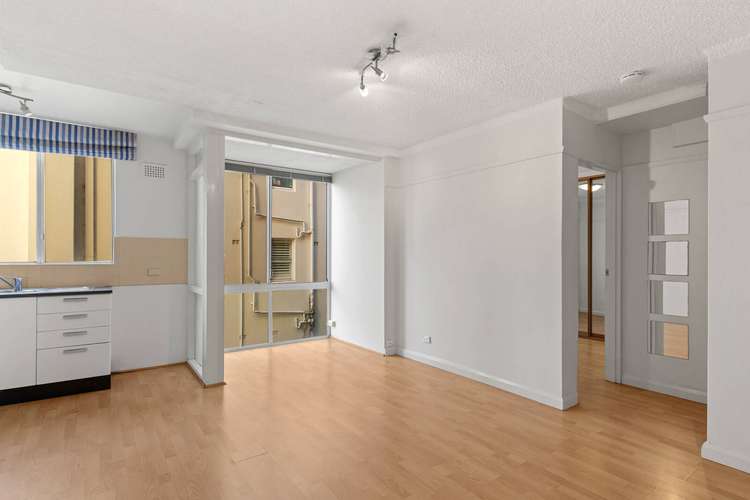 Main view of Homely apartment listing, 18/90-92 Elizabeth Bay Road, Elizabeth Bay NSW 2011