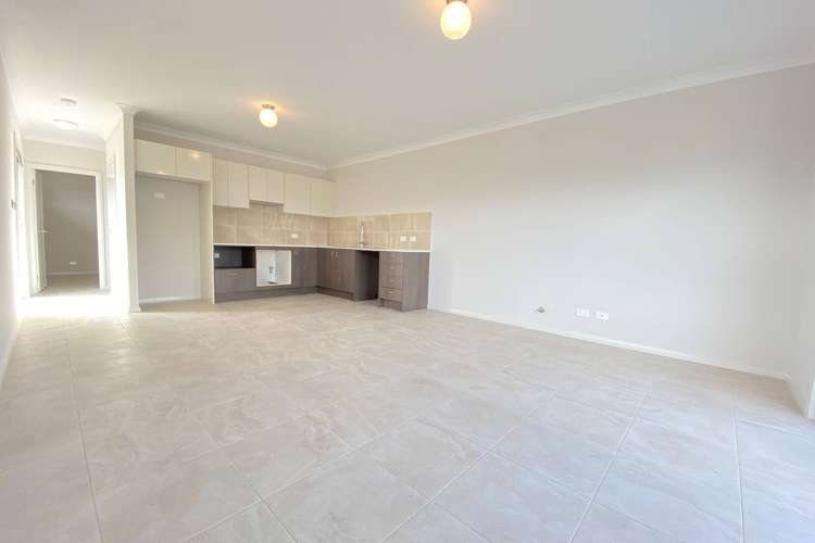 Fourth view of Homely unit listing, 122A Seventeenth Avenue, Austral NSW 2179