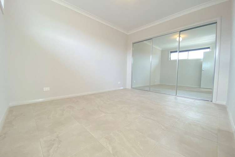 Fifth view of Homely unit listing, 122A Seventeenth Avenue, Austral NSW 2179