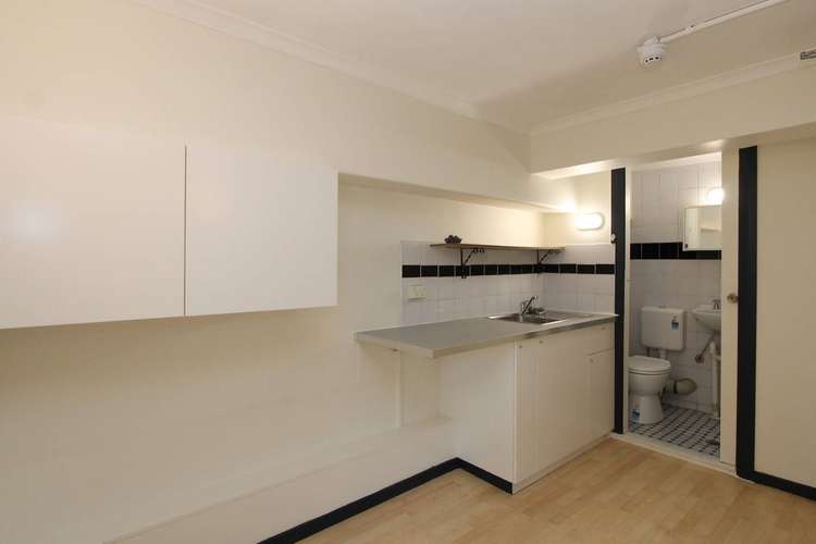 Third view of Homely studio listing, 3/154 Brougham Street, Potts Point NSW 2011