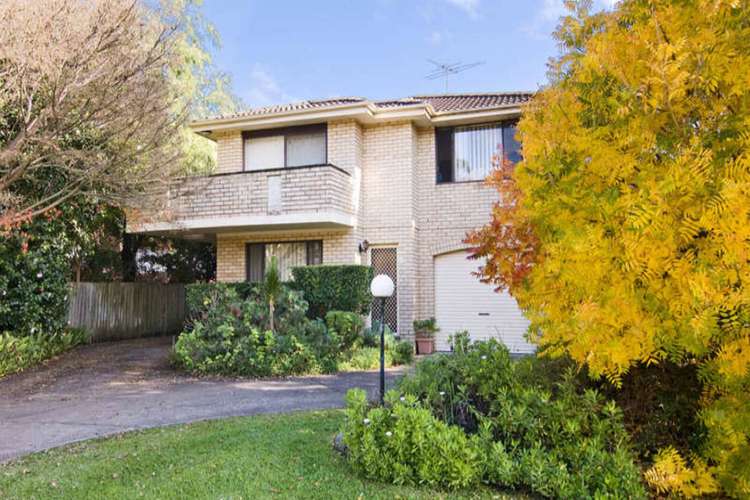 Main view of Homely unit listing, 2/5 Park Avenue, Waitara NSW 2077