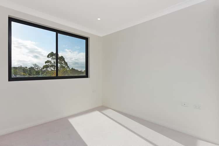 Fifth view of Homely apartment listing, 14/319-323 Peats Ferry Road, Asquith NSW 2077