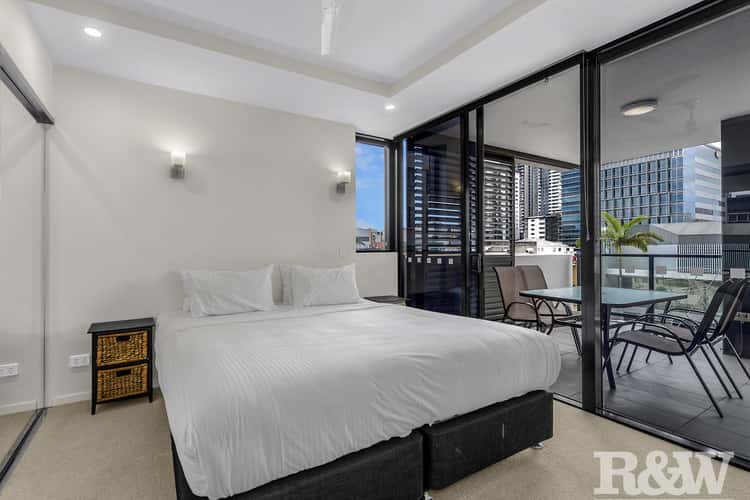 Fifth view of Homely apartment listing, 2027/9 Edmondstone Street, South Brisbane QLD 4101