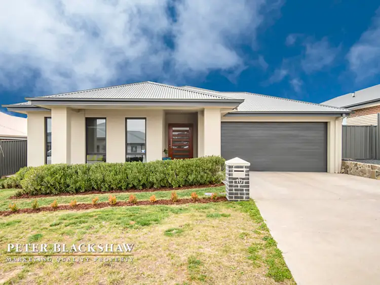 10 Pickering Street, Googong NSW 2620