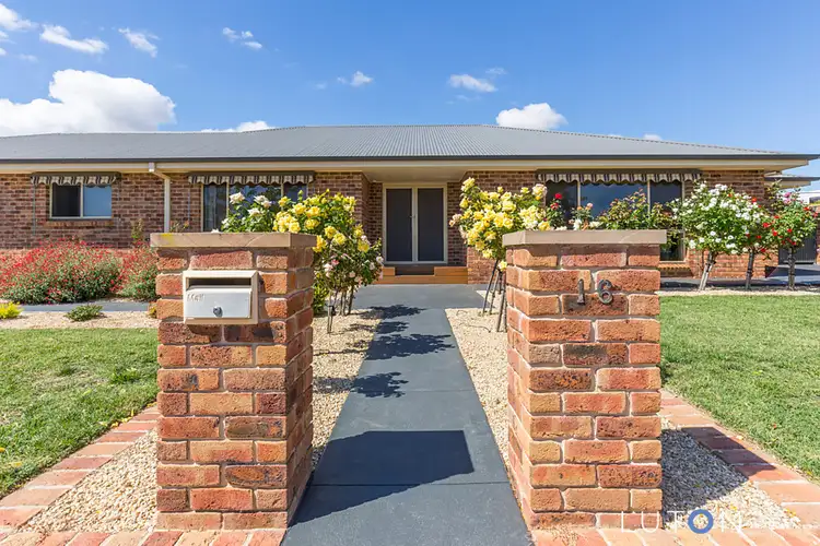 16 Triton Street, Dunlop ACT 2615