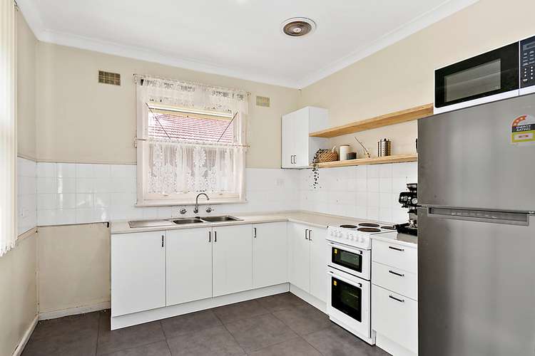 Fourth view of Homely unit listing, 8A Lombard Avenue, Fairy Meadow NSW 2519