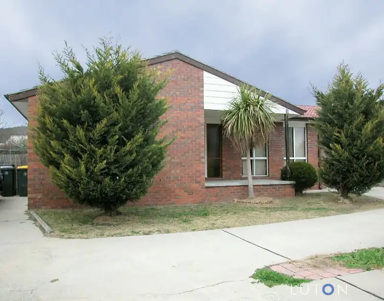 91B Henry Melville Crescent