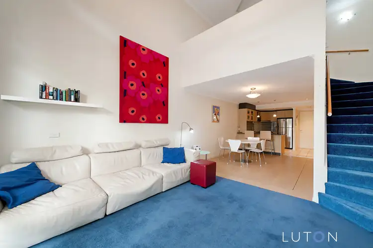 8/66 Allara Street