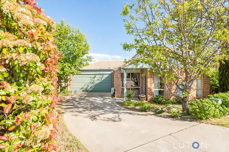 31 Grounds Crescent