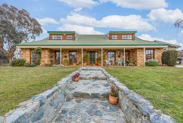 880 Old Cooma Road, Googong NSW 2620