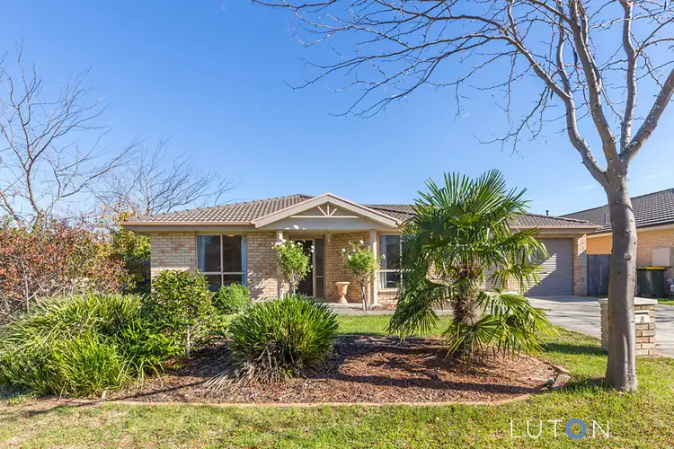 8 Pedrail Place, Dunlop ACT 2615