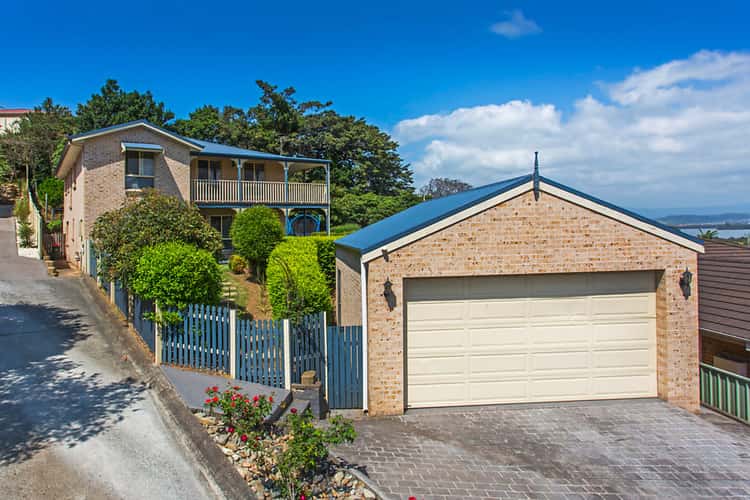 Main view of Homely house listing, 19 Whimbrel Avenue, Berkeley NSW 2506