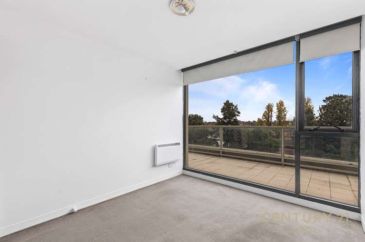 Fourth view of Homely apartment listing, 402/377 Burwood Road, Hawthorn VIC 3122