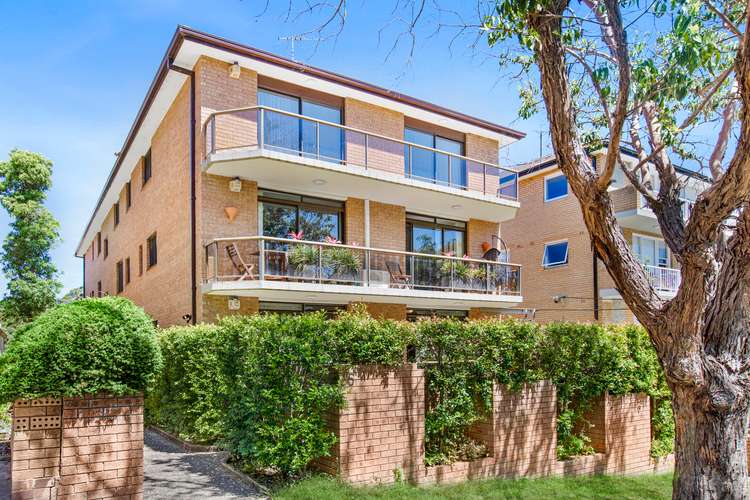 Main view of Homely unit listing, 4/35 Liverpool Street, Rose Bay NSW 2029