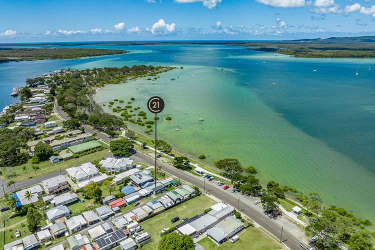 Main view of Homely unit listing, 2/32 Esplanade, Tin Can Bay QLD 4580