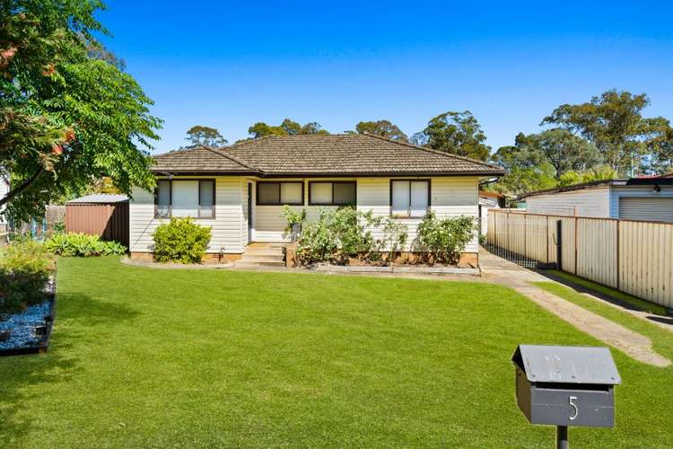 5 Calliope Place, Busby NSW 2168