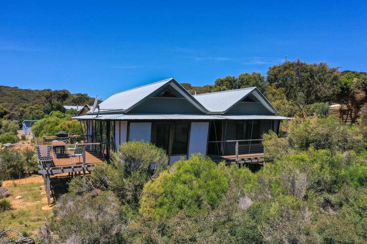 9 Flinders Road, Vivonne Bay SA 5223