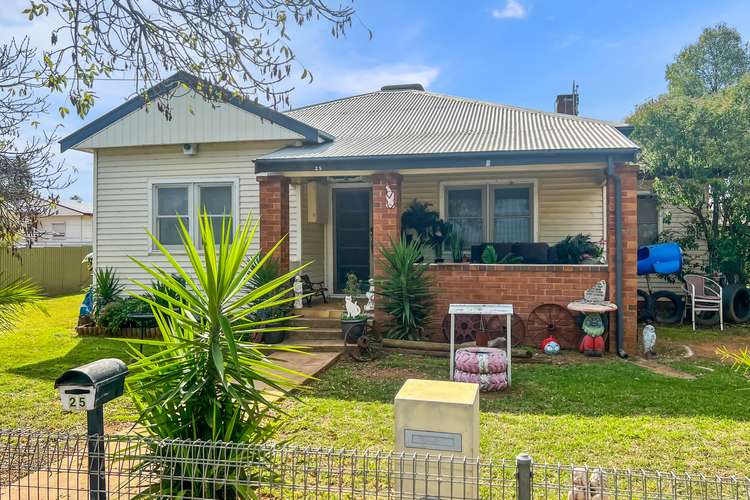 25 Clarinda Street, Parkes NSW 2870