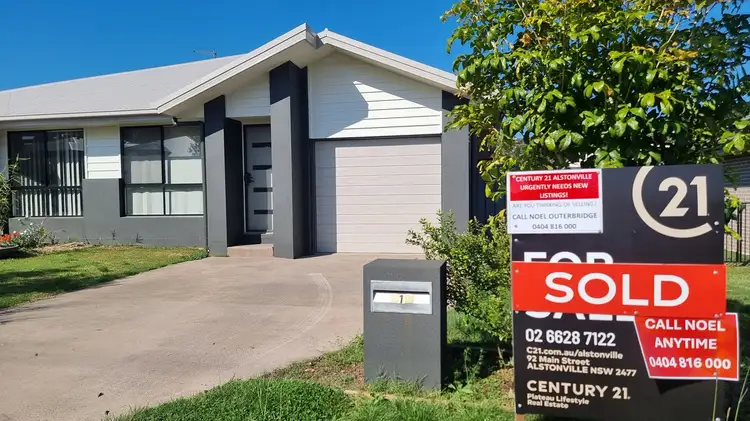 Main view of Homely semi-detached listing, 21B Hidden Valley Circuit, Chilcotts Grass NSW 2480