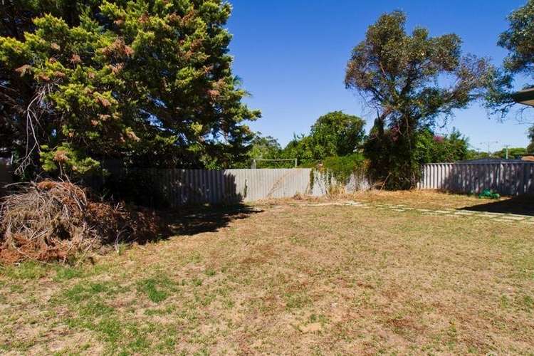 Fifth view of Homely house listing, 6 Ennis Court, Orelia WA 6167