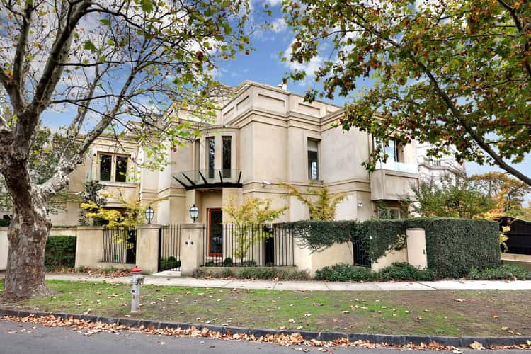 Main view of Homely apartment listing, 2/1 Woorigoleen Road, Toorak VIC 3142