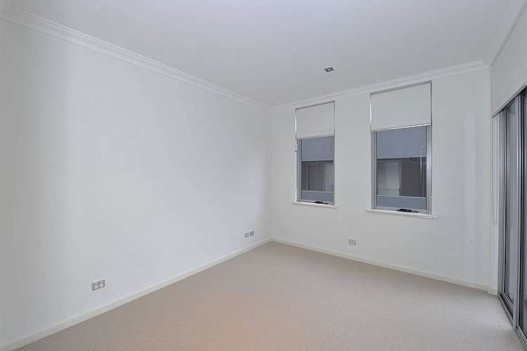 Sixth view of Homely apartment listing, 10B Treviso Mews, Mandurah WA 6210