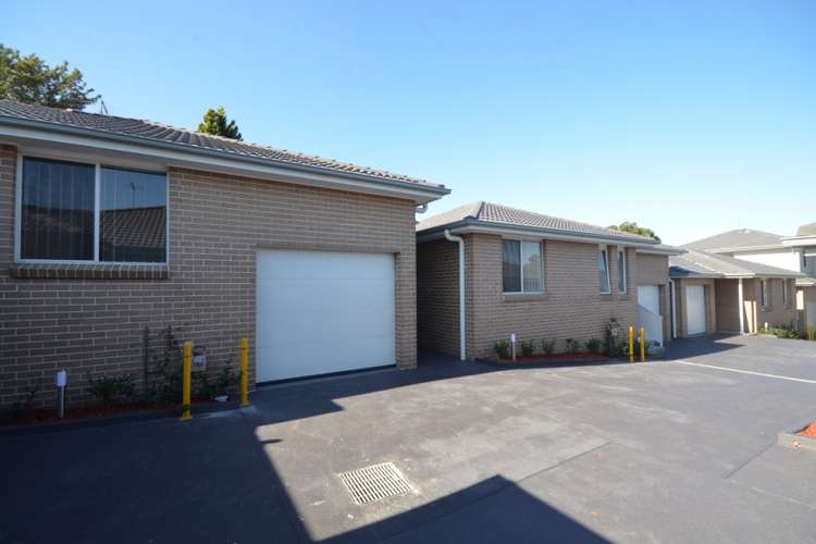 Main view of Homely villa listing, 4/13-15 Fullagar Road, Wentworthville NSW 2145